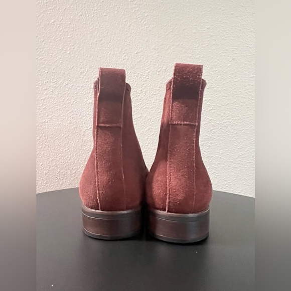 Marc Joseph New York Women's Leather Chelsea Boot with Perforated Detail Chukka - Picture 5 of 10